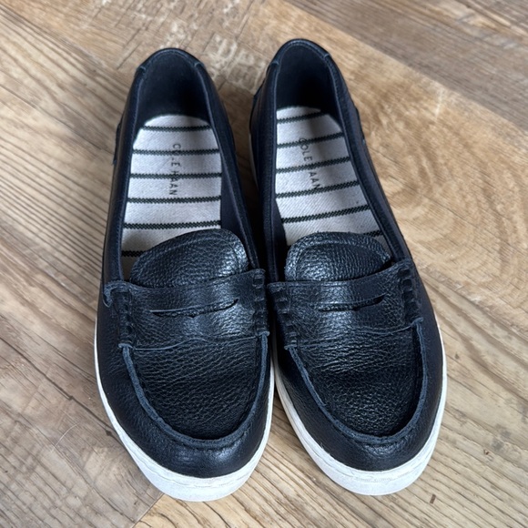Cole Haan Nantucket Penny Loader Size 8 - Picture 2 of 6